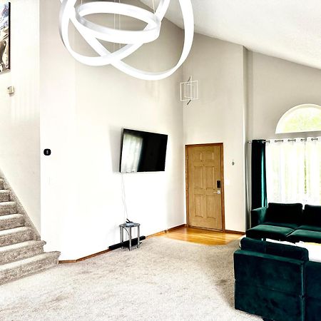 Artsy Home Close To Usafa With Fireplace And Patio Colorado Springs Exterior foto