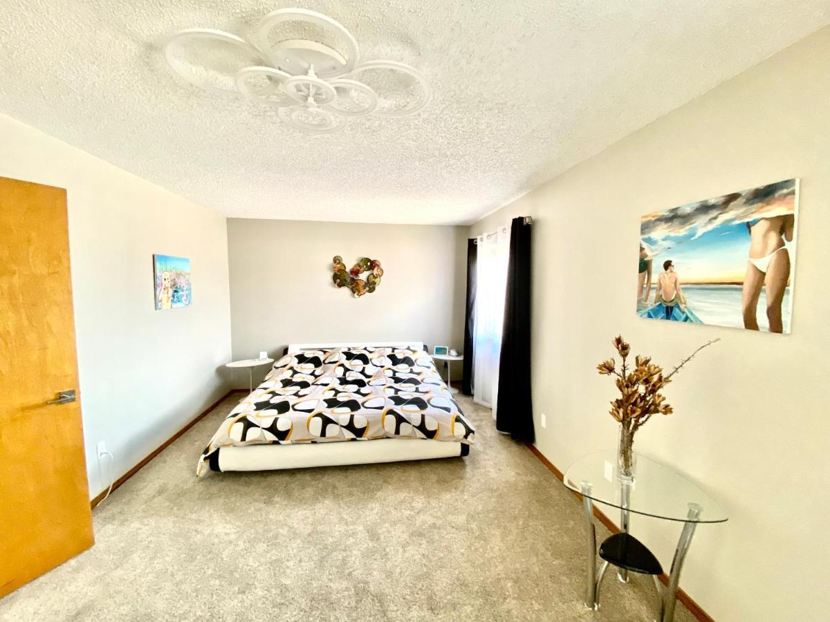 Artsy Home Close To Usafa With Fireplace And Patio Colorado Springs Exterior foto